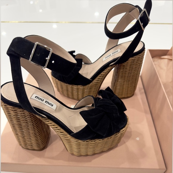 Miu Miu
Bow-front suede and wicker platform sandals - Picture 9 of 12